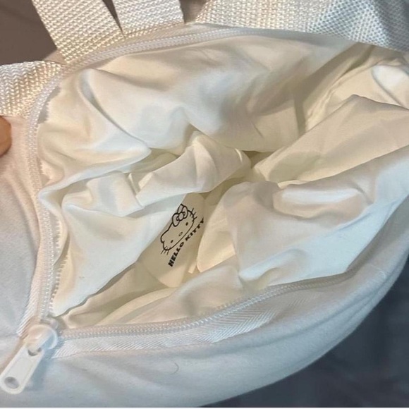 Hello kitty - Picture 3 of 3